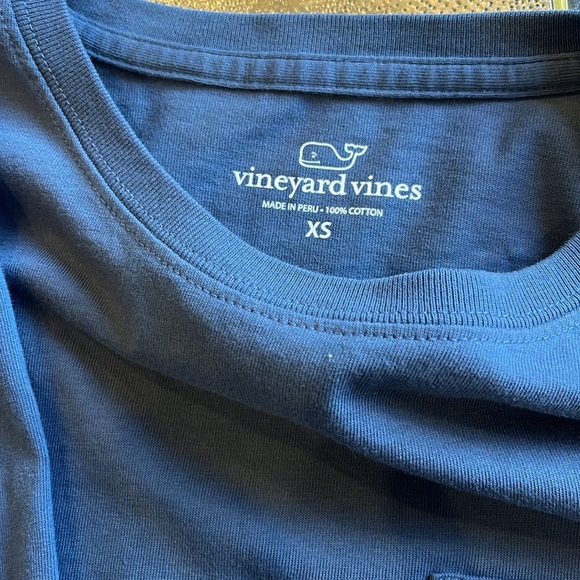 Vineyards Vines xs long sleeve shirt pristine condition - Picture 4 of 4